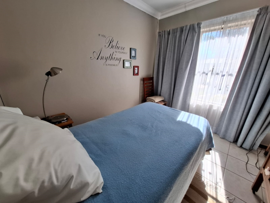 3 Bedroom Property for Sale in Langenhovenpark Free State